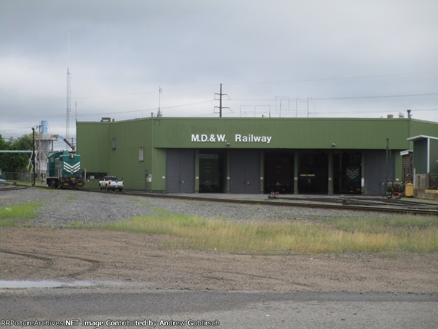 MD&W 18, 22 + 2 Boxcars